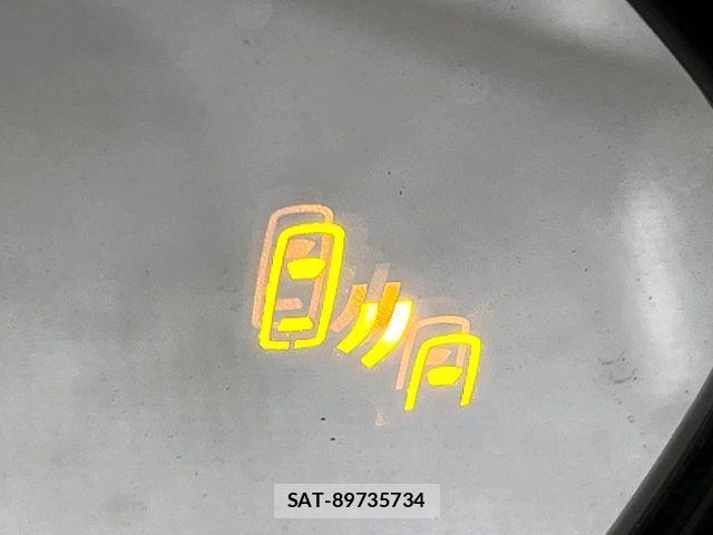 Toyota AQUA 2023-04 7356765-4