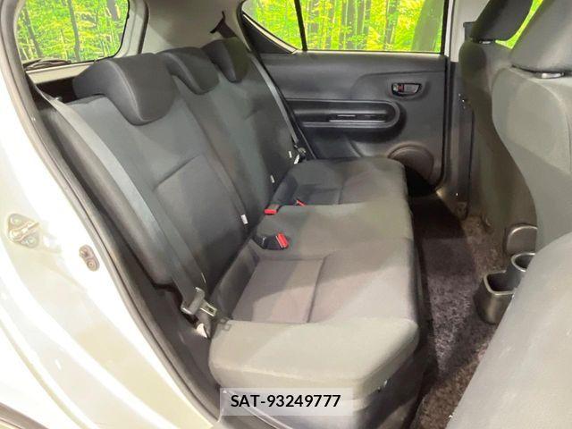 Toyota AQUA 2015-10 7356791-6