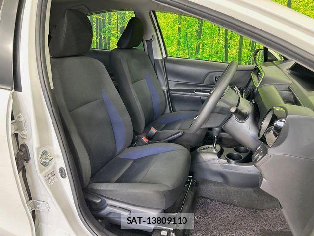Toyota AQUA 2021-05 7356782-7