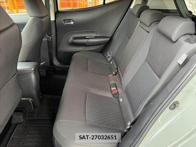 Toyota AQUA 2022-01 7356767-18
