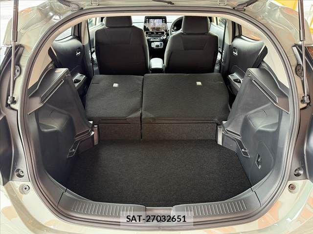 Toyota AQUA 2022-01 7356767-20