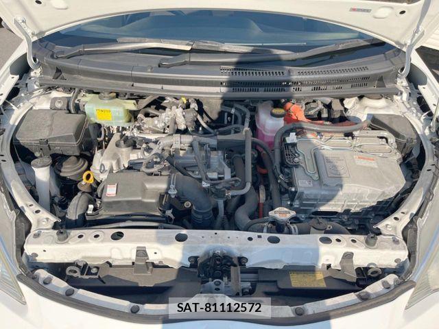 Toyota AQUA 2013-07 7356795-17