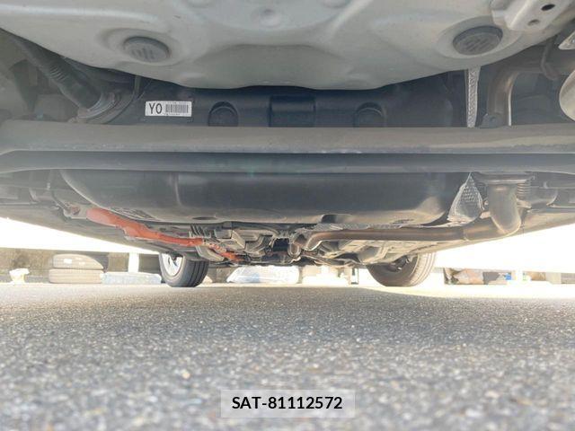 Toyota AQUA 2013-07 7356795-18