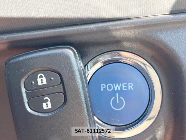 Toyota AQUA 2013-07 7356795-4