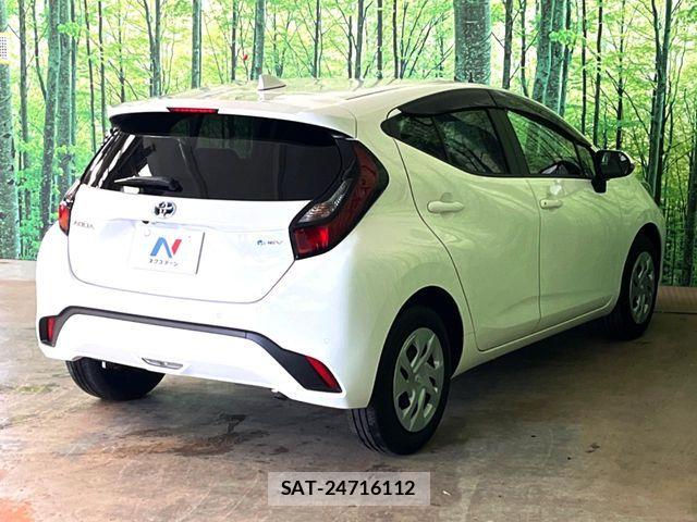 Toyota AQUA 2025-03 7356769-10