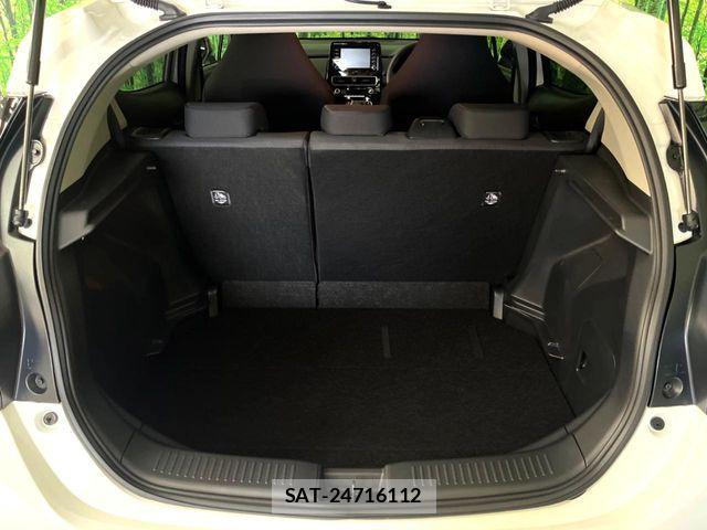 Toyota AQUA 2025-03 7356769-12
