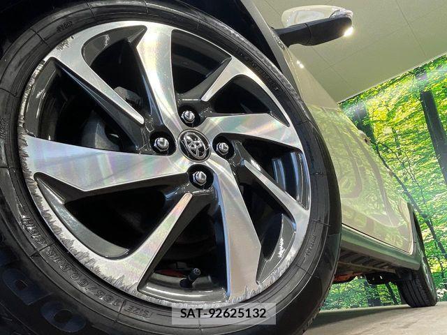 Toyota AQUA 2019-04 7356775-12