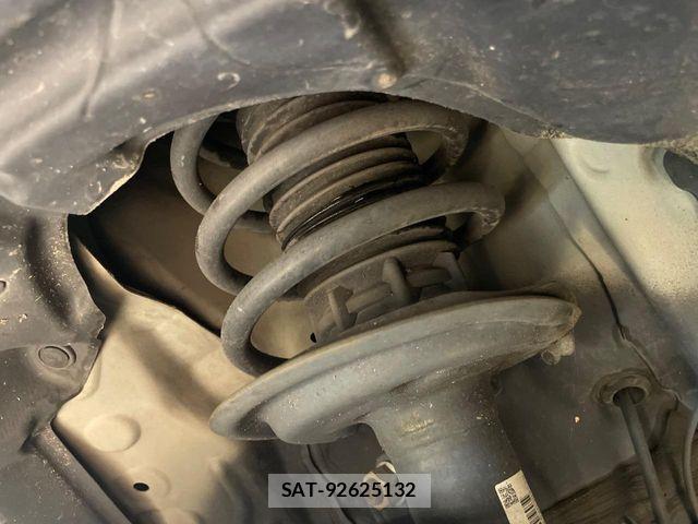 Toyota AQUA 2019-04 7356775-19