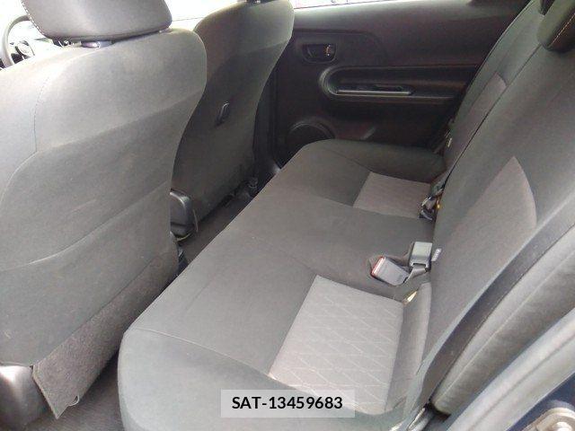 Toyota AQUA 2020-03 7391326-11