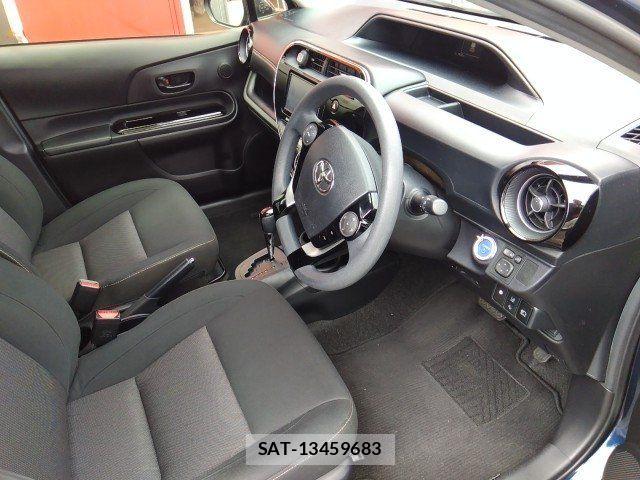 Toyota AQUA 2020-03 7391326-8