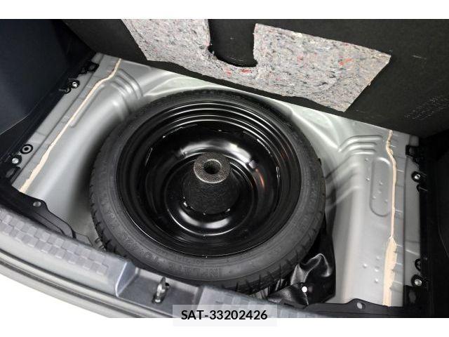 Toyota AQUA 2020-12 7391331-11