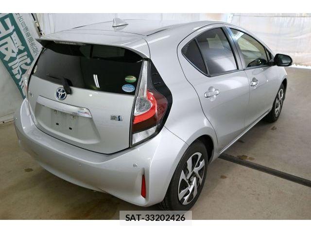 Toyota AQUA 2020-12 7391331-3