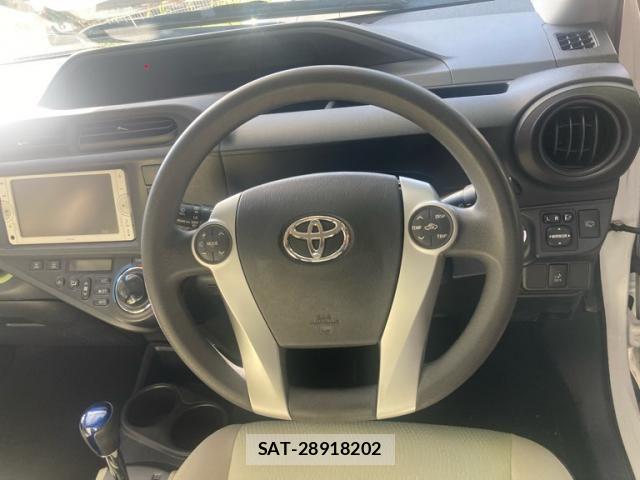 Toyota AQUA 2012-07 7391371-13