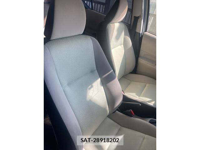 Toyota AQUA 2012-07 7391371-14