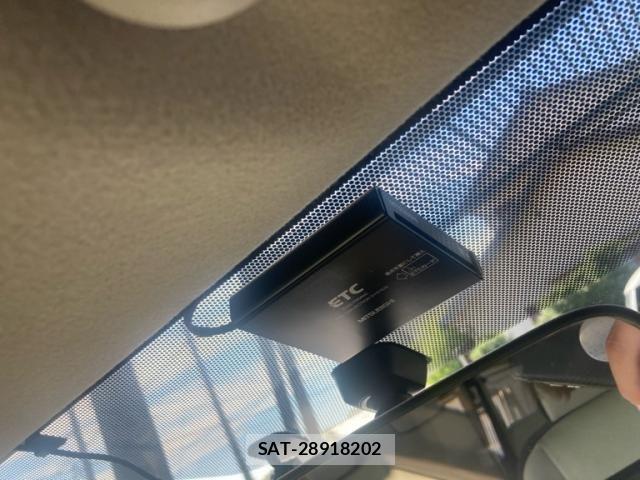 Toyota AQUA 2012-07 7391371-18