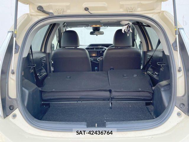 Toyota AQUA 2019-06 7391325-10