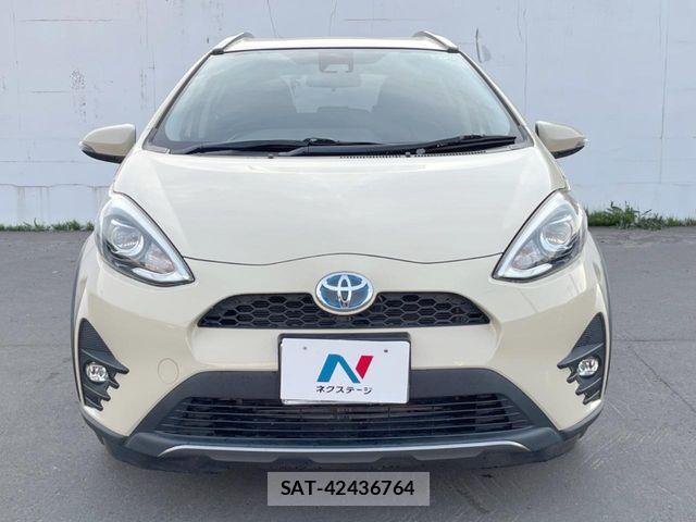 Toyota AQUA 2019-06 7391325-14