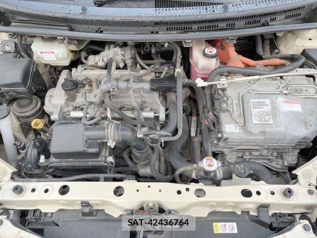 Toyota AQUA 2019-06 7391325-18