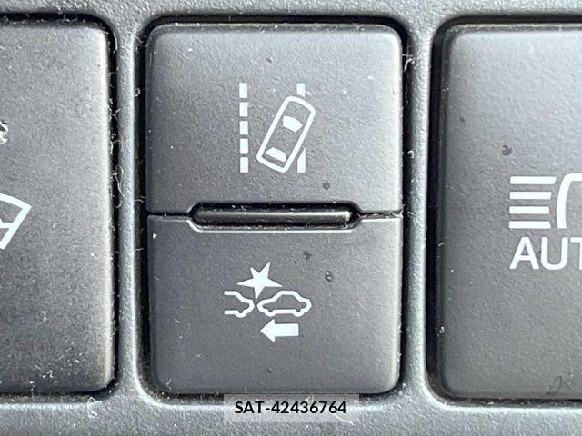 Toyota AQUA 2019-06 7391325-5
