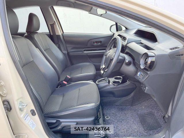 Toyota AQUA 2019-06 7391325-8