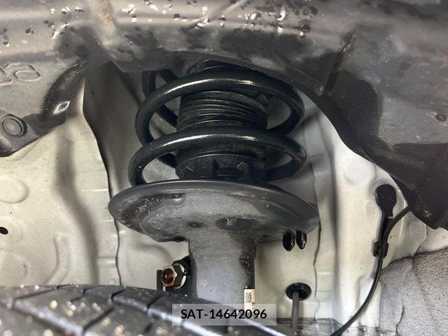 Toyota AQUA 2021-05 7391328-19
