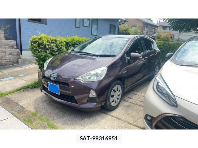 Toyota AQUA 2014-12 7391365-1