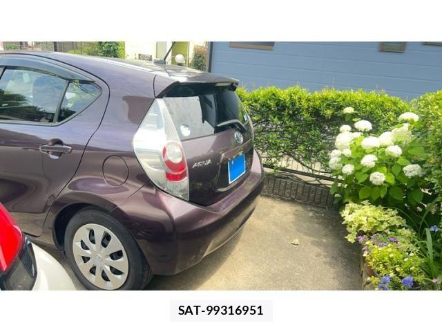 Toyota AQUA 2014-12 7391365-2