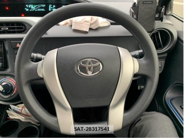 Toyota AQUA 2014-08 7391363-9