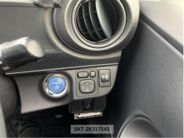 Toyota AQUA 2014-08 7391363-8