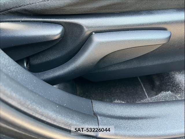 Toyota AQUA 2015-12 7391351-27