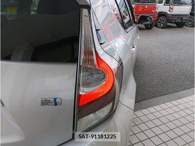 Toyota AQUA 2021-05 7391323-5