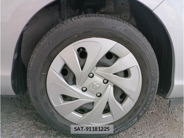 Toyota AQUA 2021-05 7391323-7