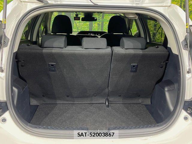 Toyota AQUA 2021-05 7452867-9