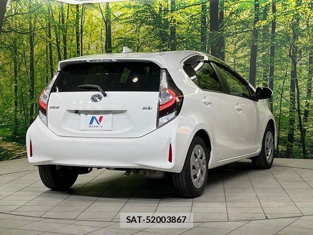 Toyota AQUA 2021-05 7452867-16
