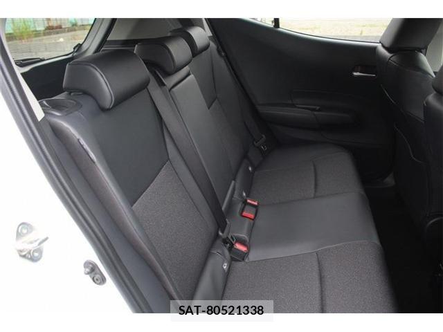 Toyota AQUA 2026-04 7452819-24