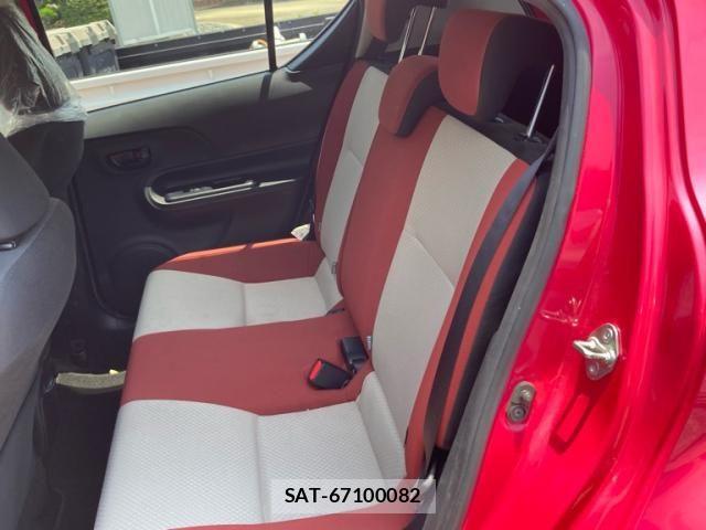 Toyota AQUA 2015-10 7452924-9