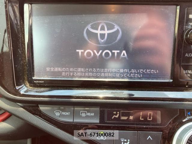 Toyota AQUA 2015-10 7452924-16