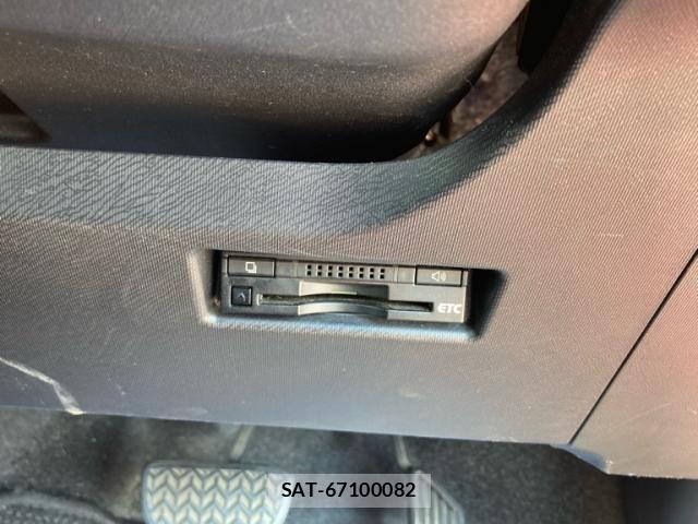 Toyota AQUA 2015-10 7452924-19