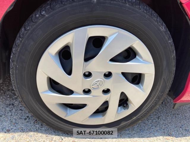 Toyota AQUA 2015-10 7452924-3