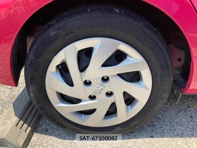 Toyota AQUA 2015-10 7452924-4