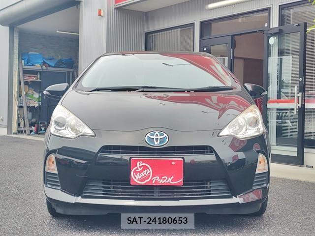 Toyota AQUA 2014-11 7452908-1