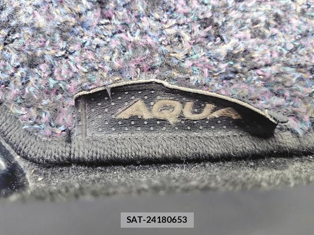Toyota AQUA 2014-11 7452908-19