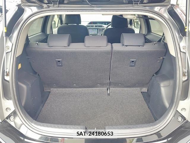 Toyota AQUA 2014-11 7452908-29