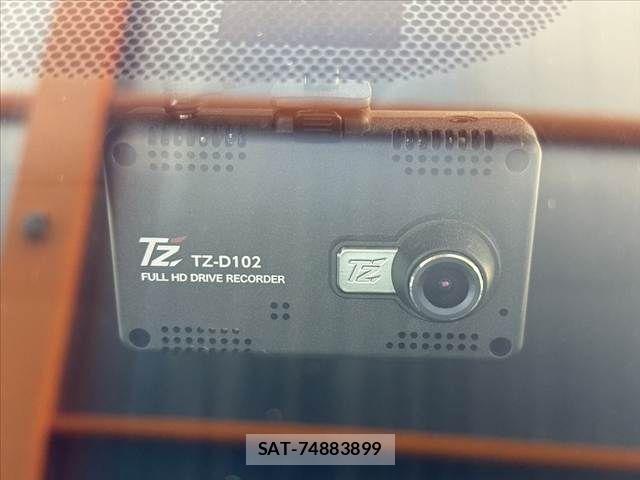 Toyota AQUA 2018-10 7452870-27