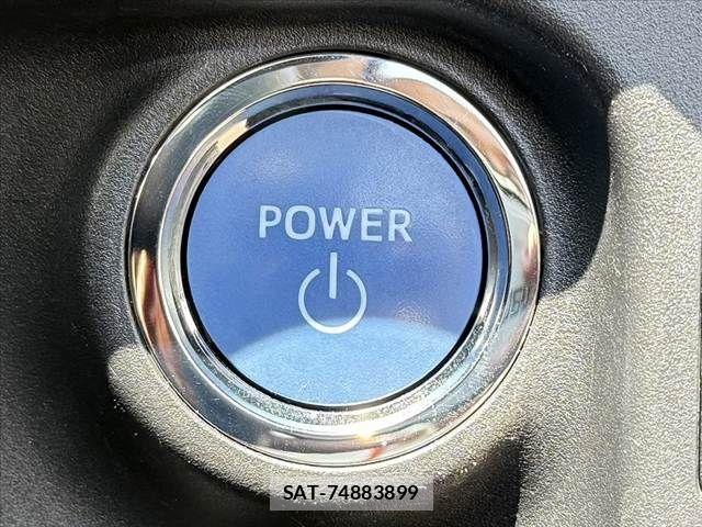 Toyota AQUA 2018-10 7452870-3