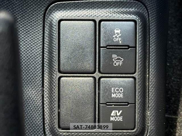Toyota AQUA 2018-10 7452870-5