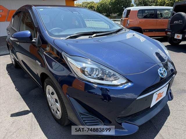 Toyota AQUA 2018-10 7452870-7