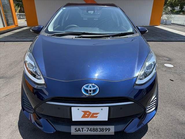 Toyota AQUA 2018-10 7452870-8