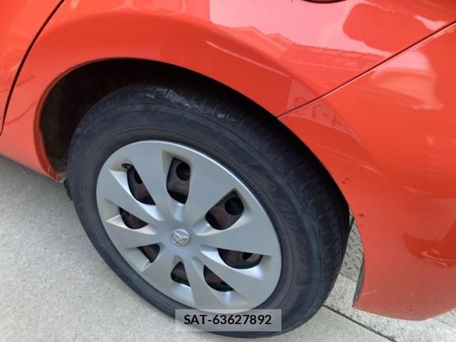 Toyota AQUA 2012-06 7452928-9