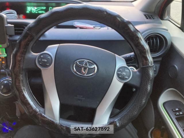 Toyota AQUA 2012-06 7452928-16
